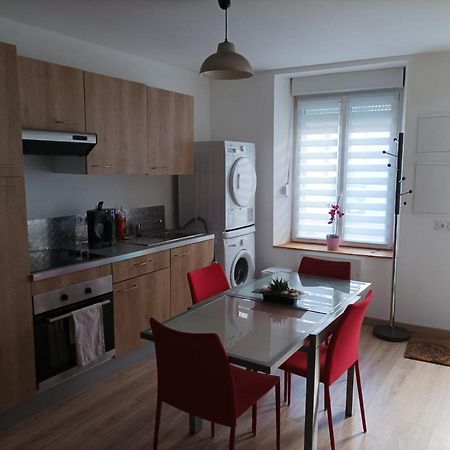 Petite Maison Agreable Pour 6 Voyageurs Apartment Bogny-sur-Meuse Exterior foto