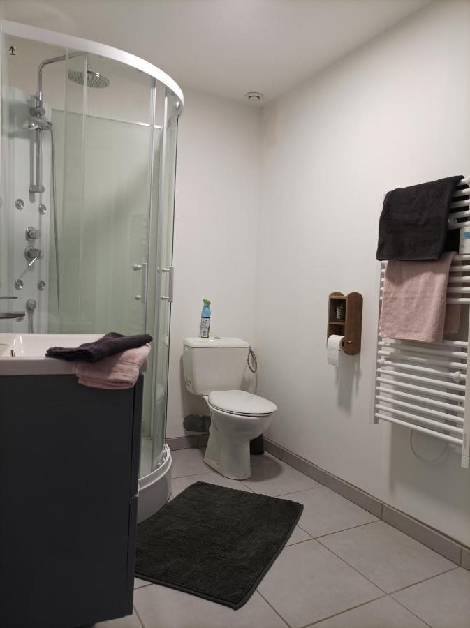 Petite Maison Agreable Pour 6 Voyageurs Apartment Bogny-sur-Meuse Exterior foto